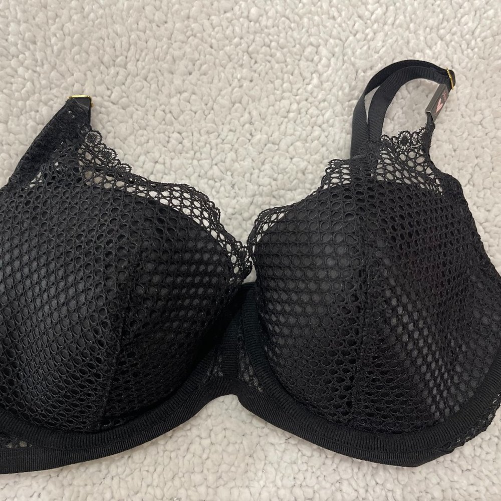 Victoria's Secret Plunge Bra 34DD